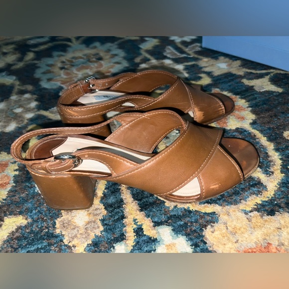 PRADA - Picture 4 of 4